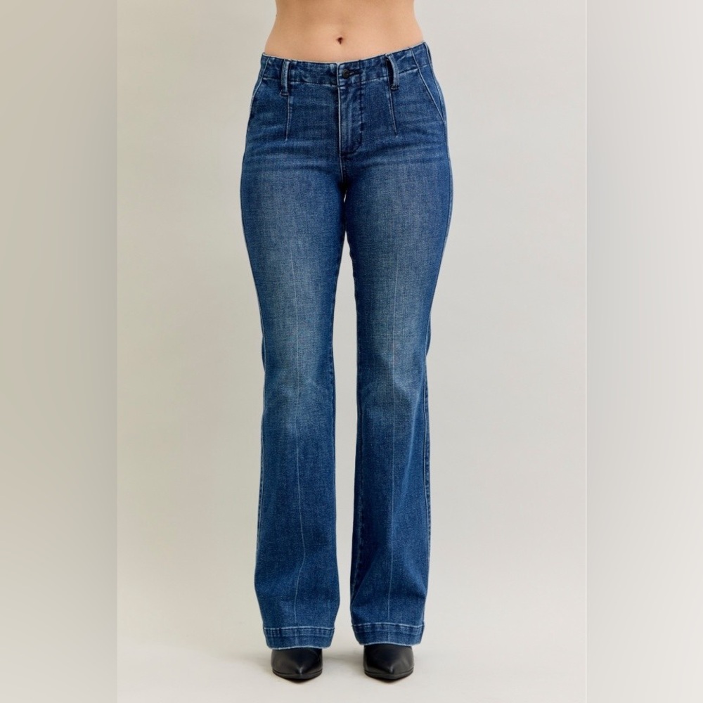 FEW LEFT! Judy Blue Full Size Mid Rise Bootcut Jeans with Welt Pockets Plus Size - Picture 14 of 16
